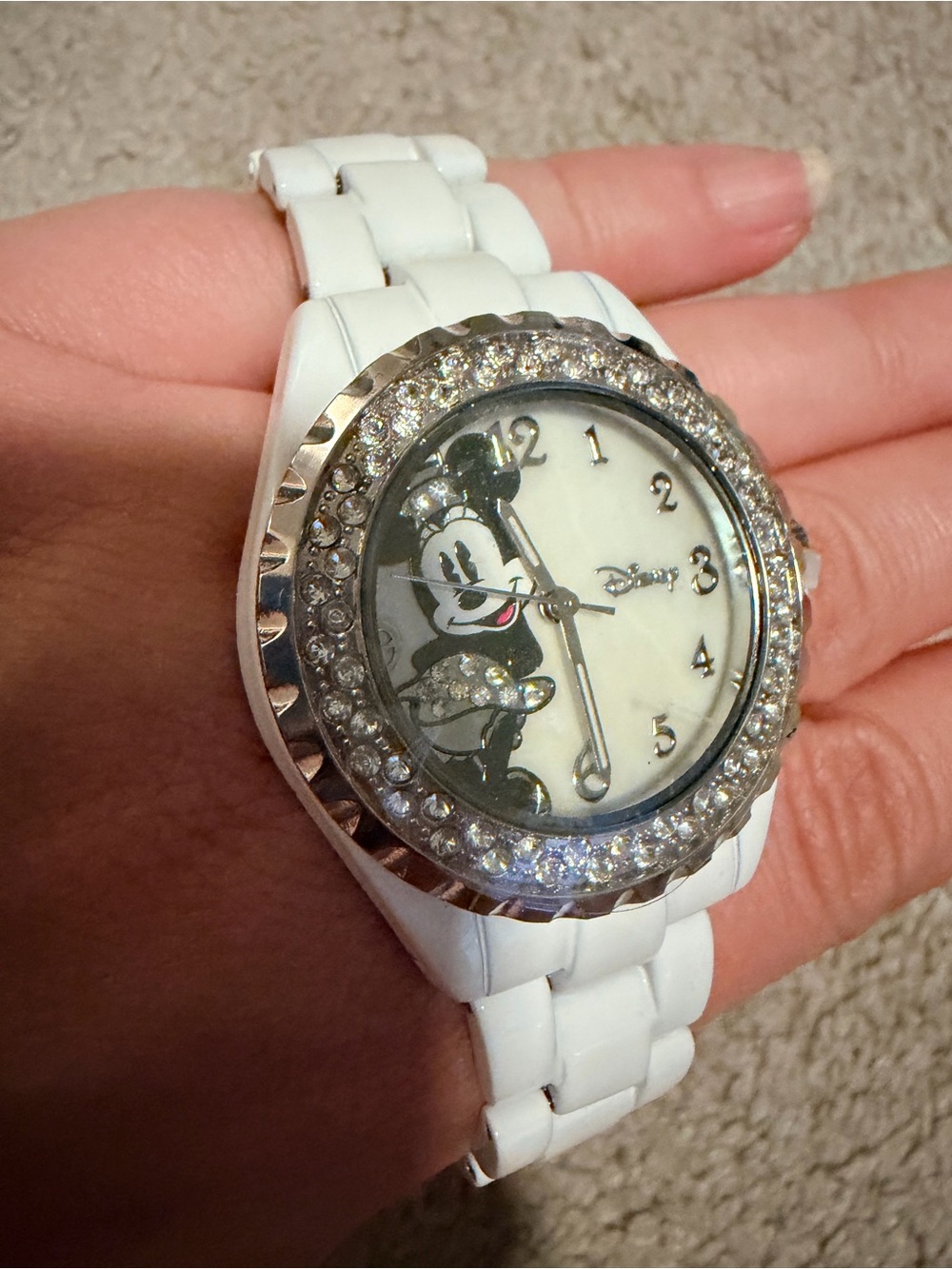 Disney Minnie Mouse White and Silver Crystal Bezel Watch